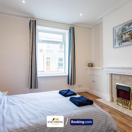 2 Bed Apartment By Stirkmartin Stays Short Lets & Serviced Accommodation Cardiff With Free Parking & 7Mins To City Centre Екстериор снимка